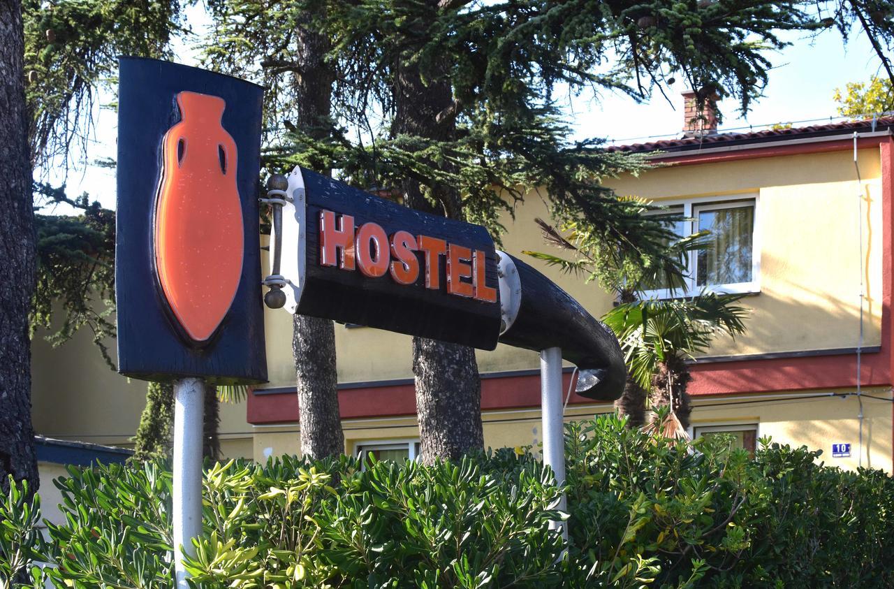 Hostel Amfora Фажана Экстерьер фото