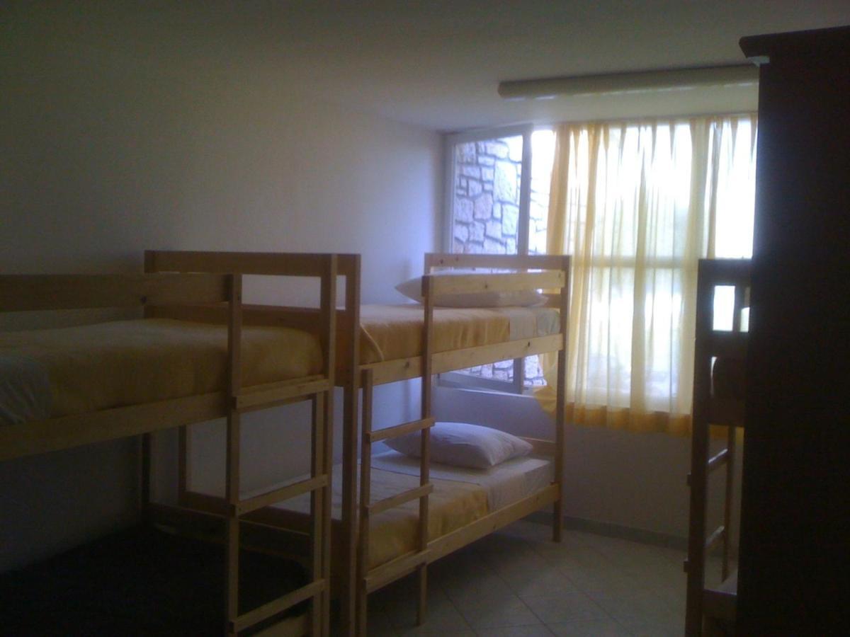 Hostel Amfora Фажана Экстерьер фото